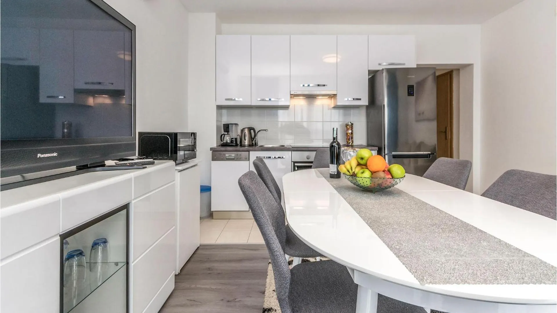 Stunning Apartment In Biograd Na Moru With Wifi 0*,